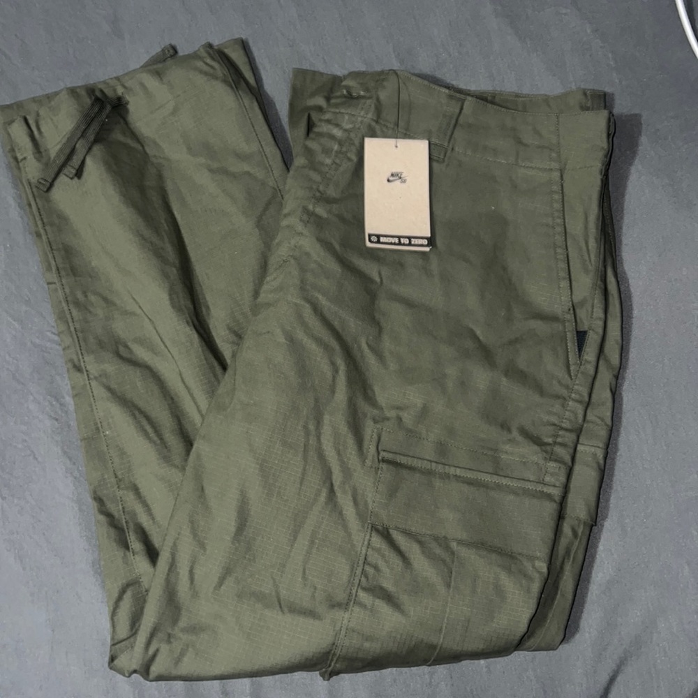 Nike mens skateboarding pants